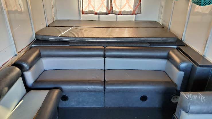 Sun Tracker Party Hut 30 For Sale