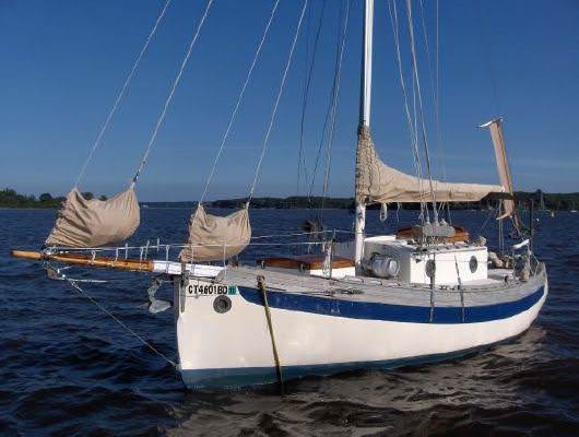 Falmouth Cutter 22 For Sale Review and Specs