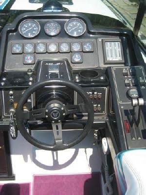 Formula 357 Sr1 Boat İnterior