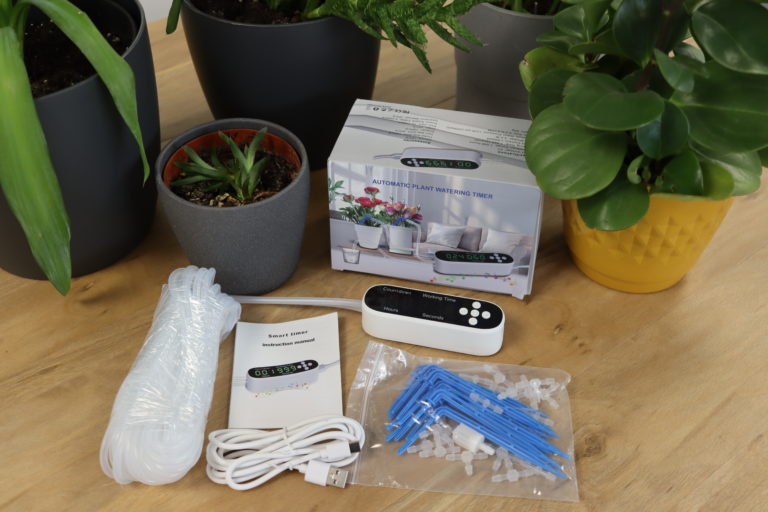 simple watering system for plants